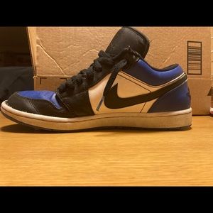 Jordan 1 royal toe low size 10.5 good condition
